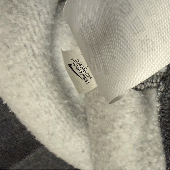 🆕Nike “Just Do It” Tennessee Tech Oversized Gray Crewneck Women’s Sweater LG - Picture 5 of 8